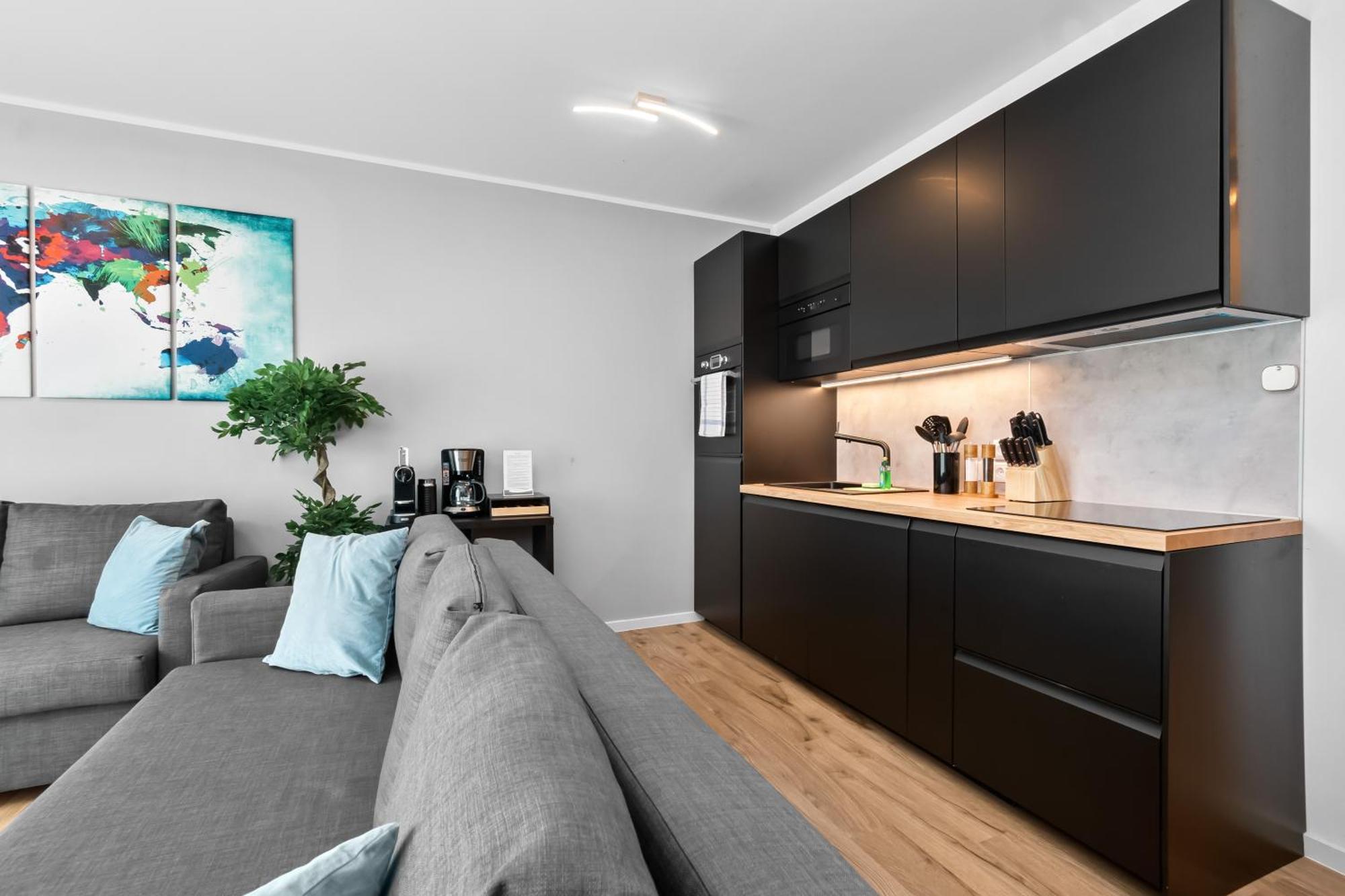 Apartamento Design Luxus, Vollausstattung, Neubau, 30Min Hbf Leipzig 8, Naehe Flughfaen, Bmw, Dhl, Amazon Schkeuditz Exterior foto